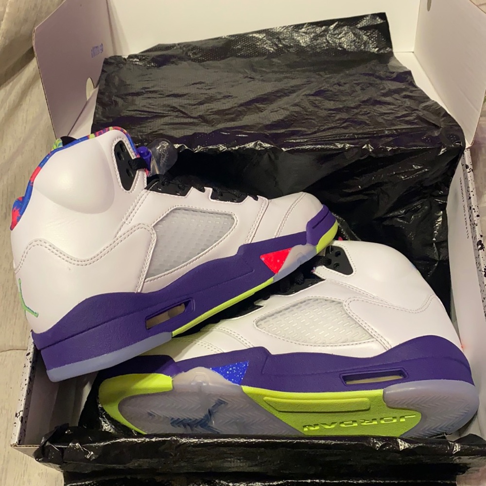 Retro Jordan 5s